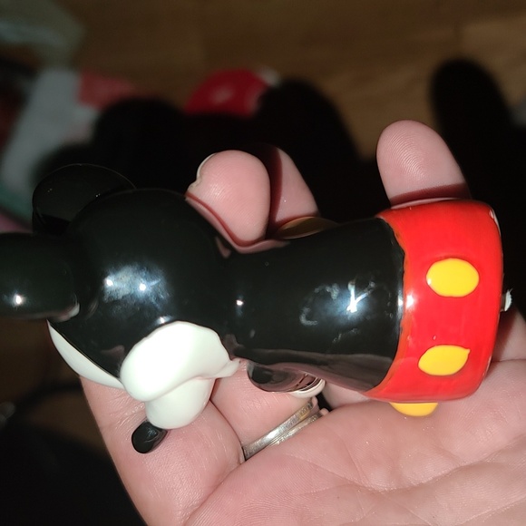 Vintage Disney Mickey Mouse sitting from Malaysia - Picture 5 of 6